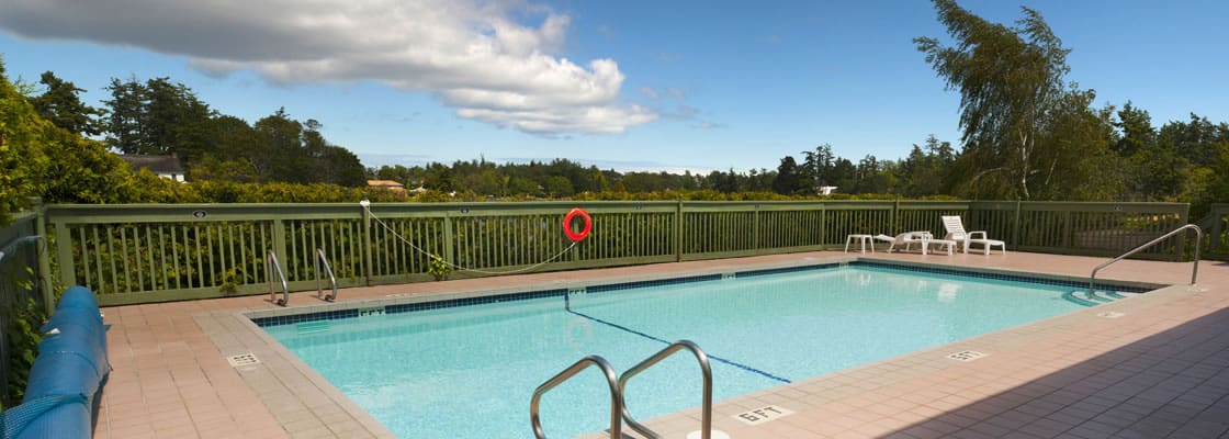 Econo Lodge Pool