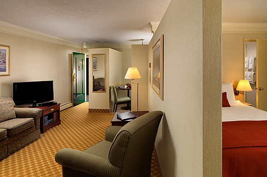 Royal Scot Hotel & Suites Royal Scot Hotel & Suites